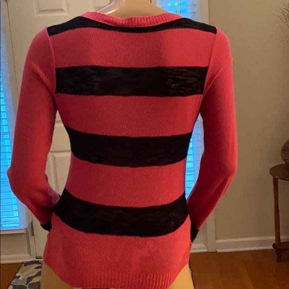 Lightweight Sweater - Picture 4 of 5